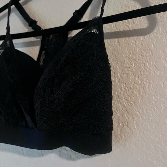 Chantelle Women’s Lace Racerback Black Bra Soft Cup No Underwire Large - Picture 3 of 6